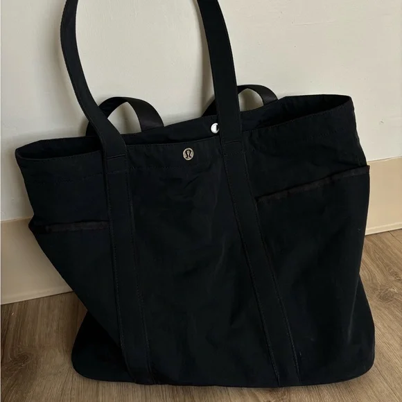 Lululemon Black Tote Bag - Picture 2 of 5